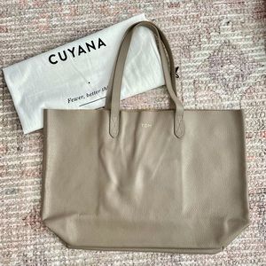 Cuyana Classic Leather Tote
